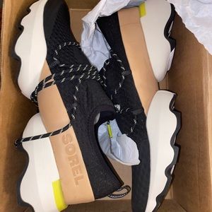 Sorel Kinetic Impact, Size: Woman’s 12. Brand New.